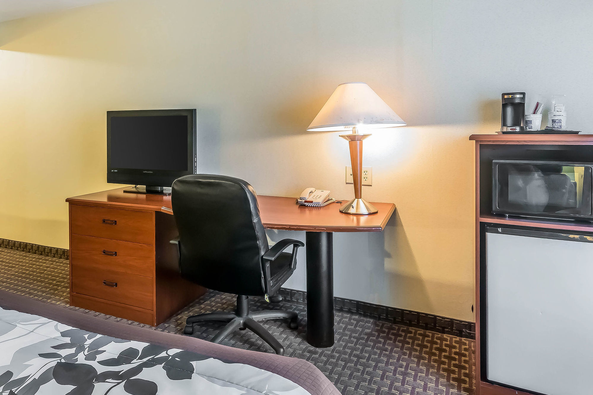 Spark By Hilton Shepherdsville Louisville South Номер фото